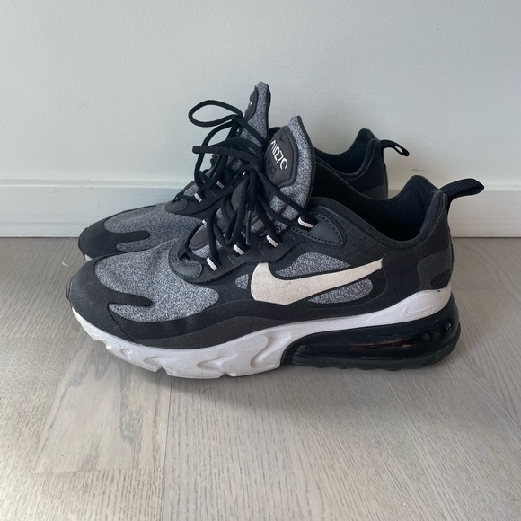 Nike react sneakers (US7) - Picture 3 of 5